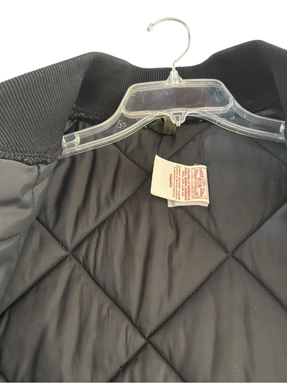 Carhartt Vtg dark green 3xlg men’s nylon insulated vest. VQ184 “1194” date - Picture 7 of 10